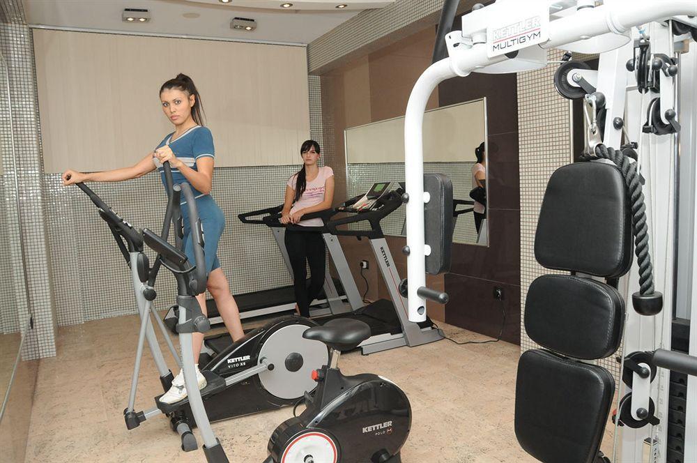Iron Hotel Hokmeli Экстерьер фото