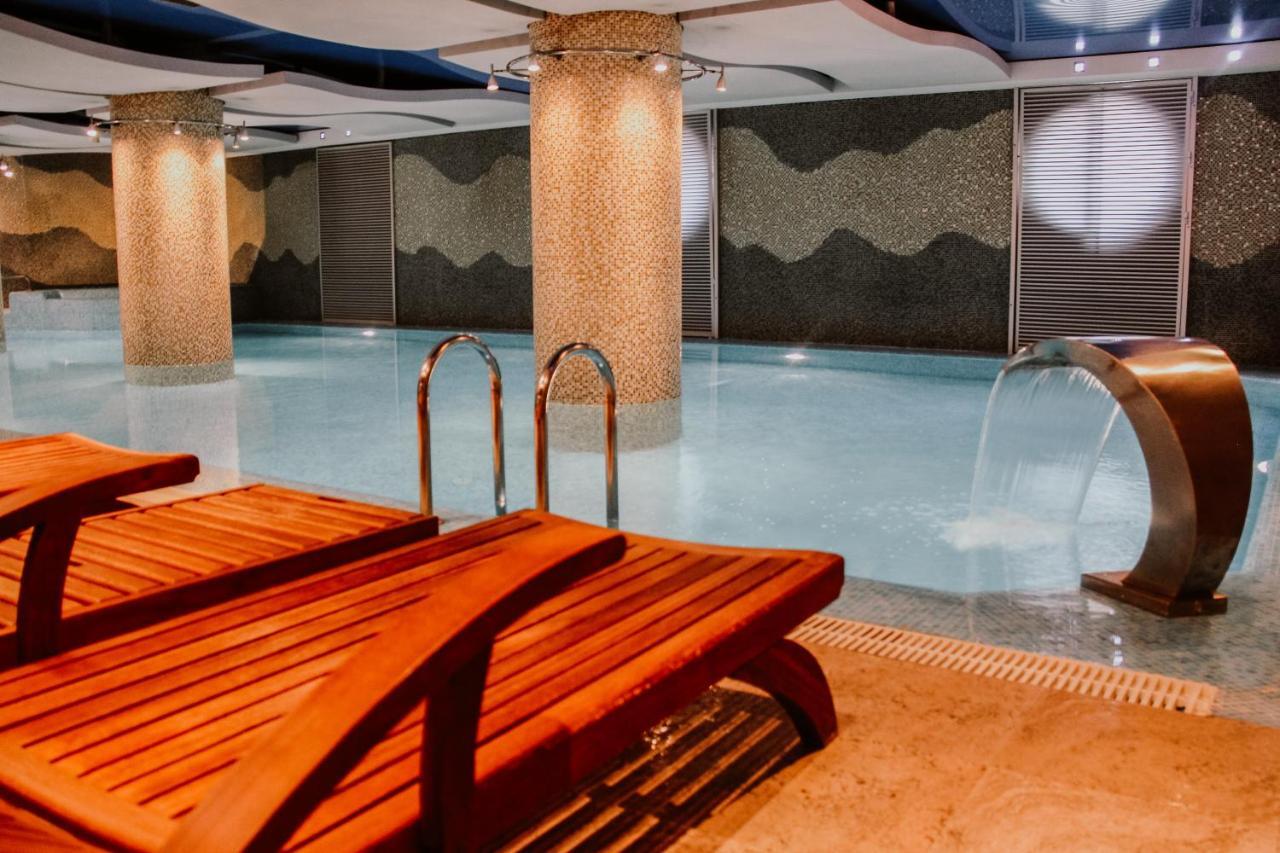Iron Hotel Hokmeli Экстерьер фото
