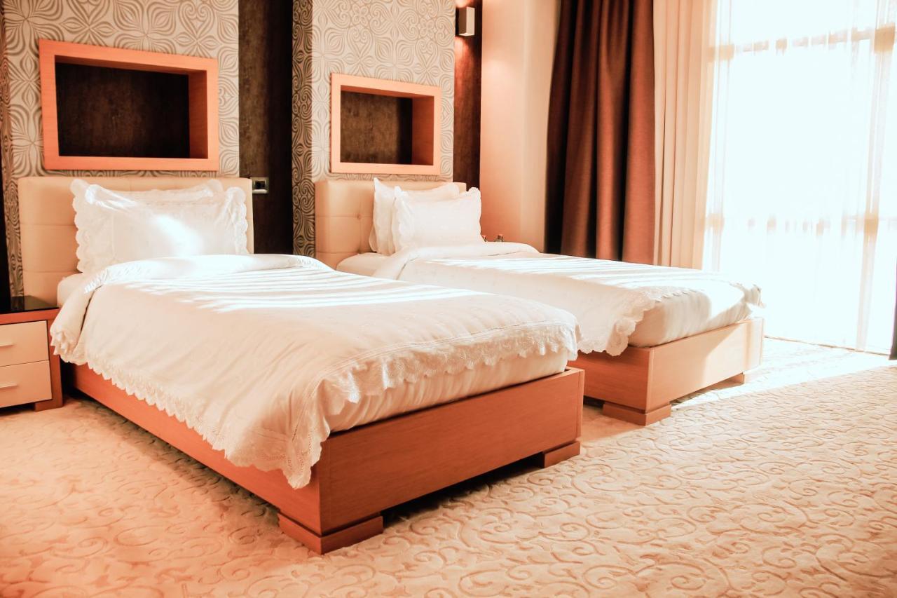 Iron Hotel Hokmeli Экстерьер фото